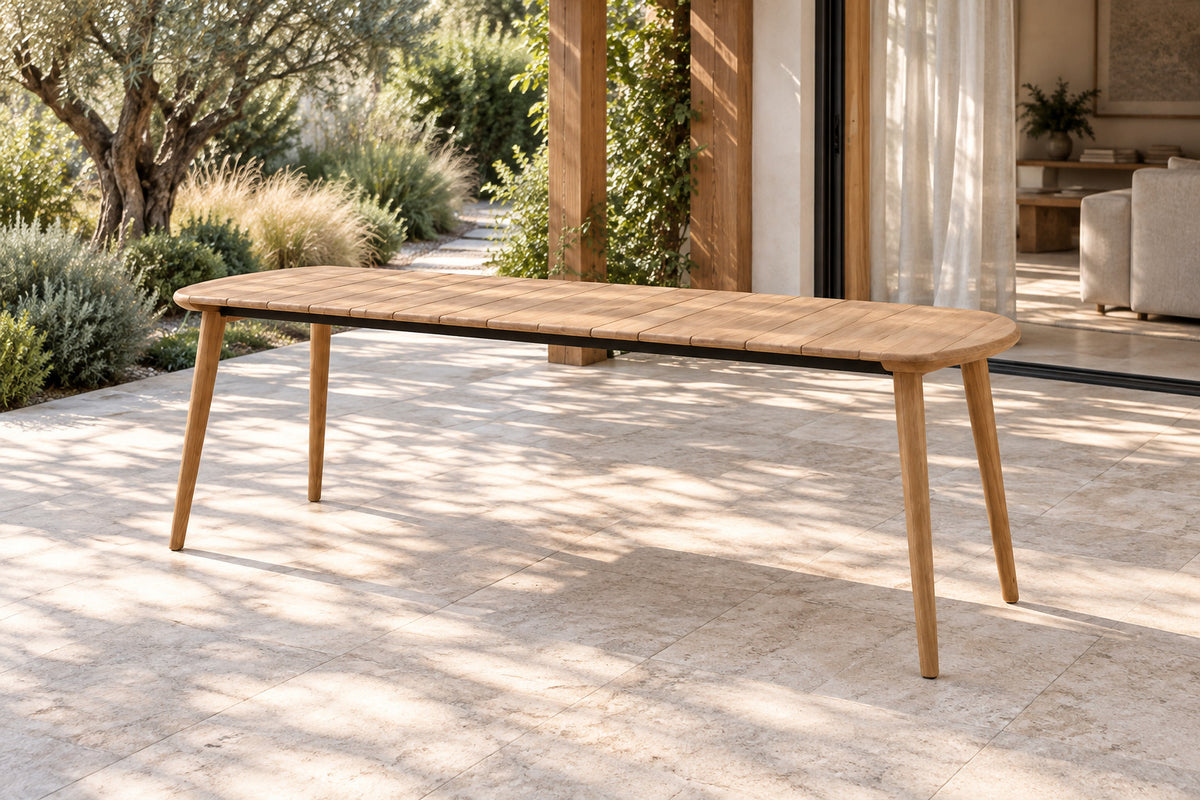 Estoril Dining Table, 160 cm, front-right three-quarter lifestyle view